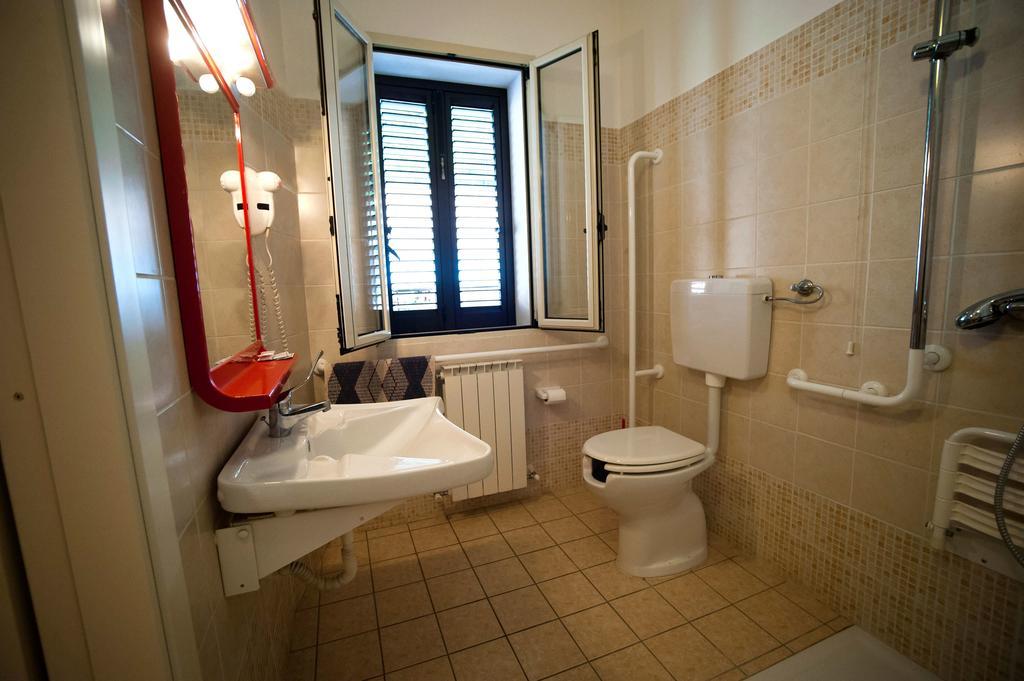 Albergo Magrini Della Genga Genga  Chambre photo